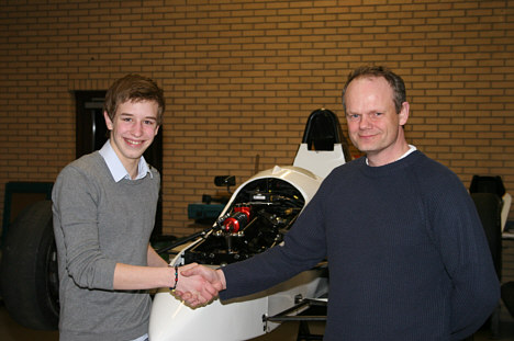 Elliot Winther og teamchef Bjarne Rasmussen.
